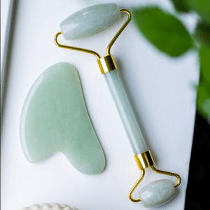 The Gua Sha Box (jade heart stone + roller)